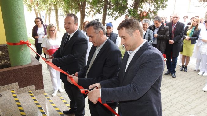 Plucna bolnica otvaranje Plucna bolnica otvaranje