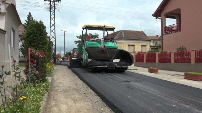 Kruscica asfaltiranje 2 Kruscica asfaltiranje 2