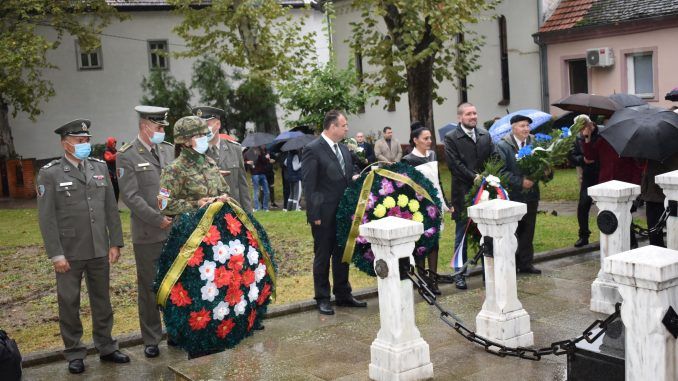 Polaganje venaca