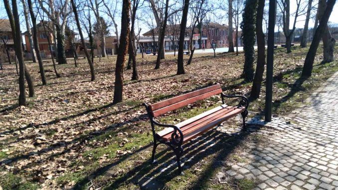 Klupe železnički park