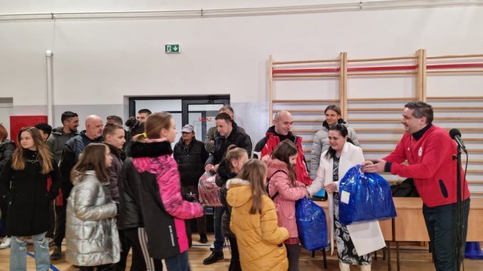 Sportski klubovi trenerke Sportski klubovi trenerke