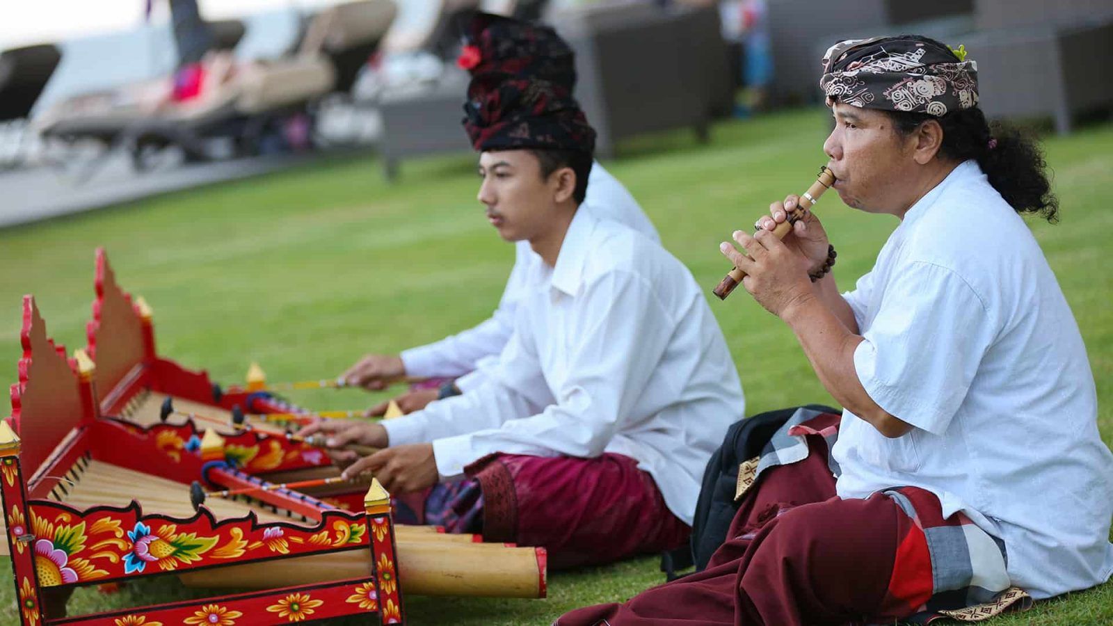 traditional music entertainment