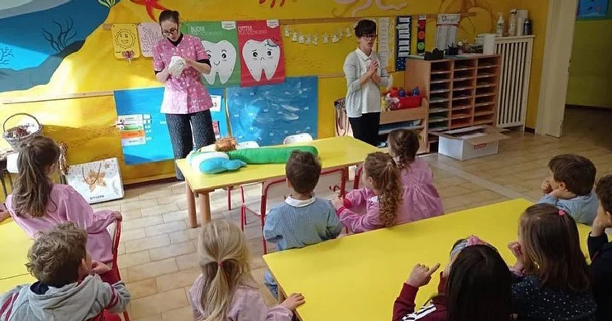 Igiene orale per bambini, laboratori interattivi per spiegarla semplicemente