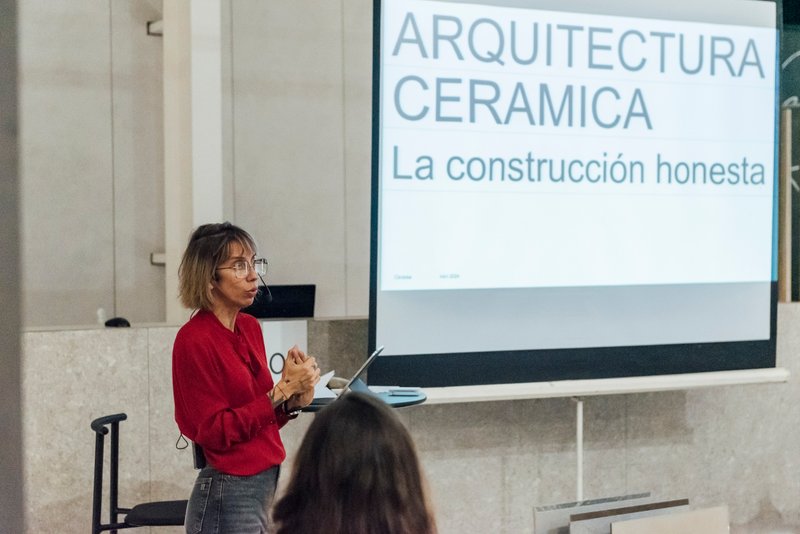 “Arquitectura Cerámica. La Construcción Honesta”: una masterclass por Carol Burton