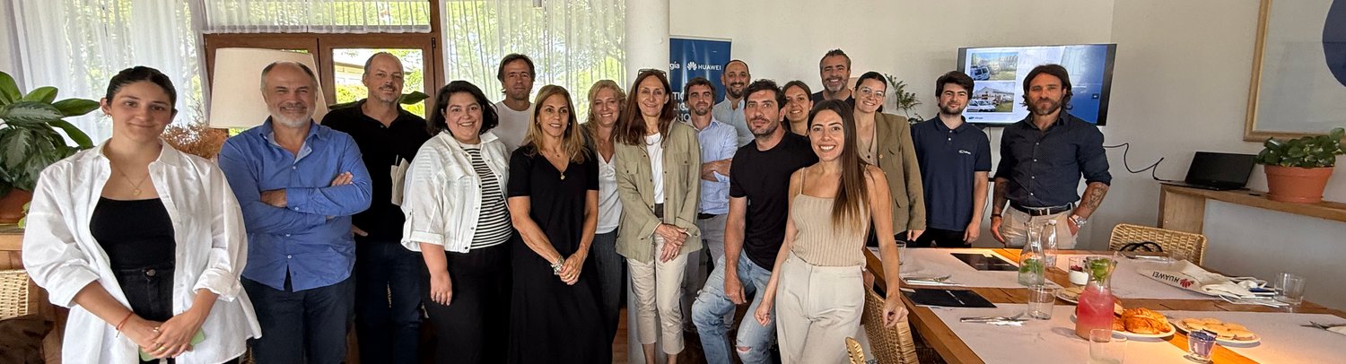 El Desafío Fotovoltaico: Landhi PRO, Efergia y un Debate Exclusivo sobre Ahorro Energético
