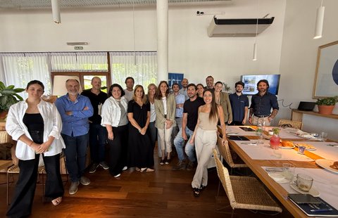 El Desafío Fotovoltaico: Landhi PRO, Efergia y un Debate Exclusivo sobre Ahorro Energético