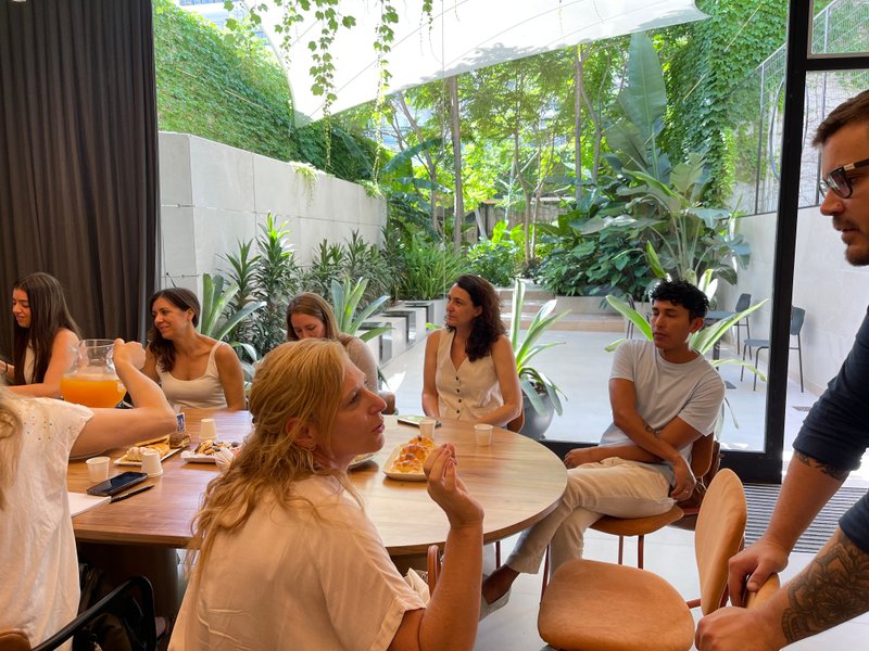 Construyendo Conocimiento: El Encuentro Transformador en Ilva Palermo