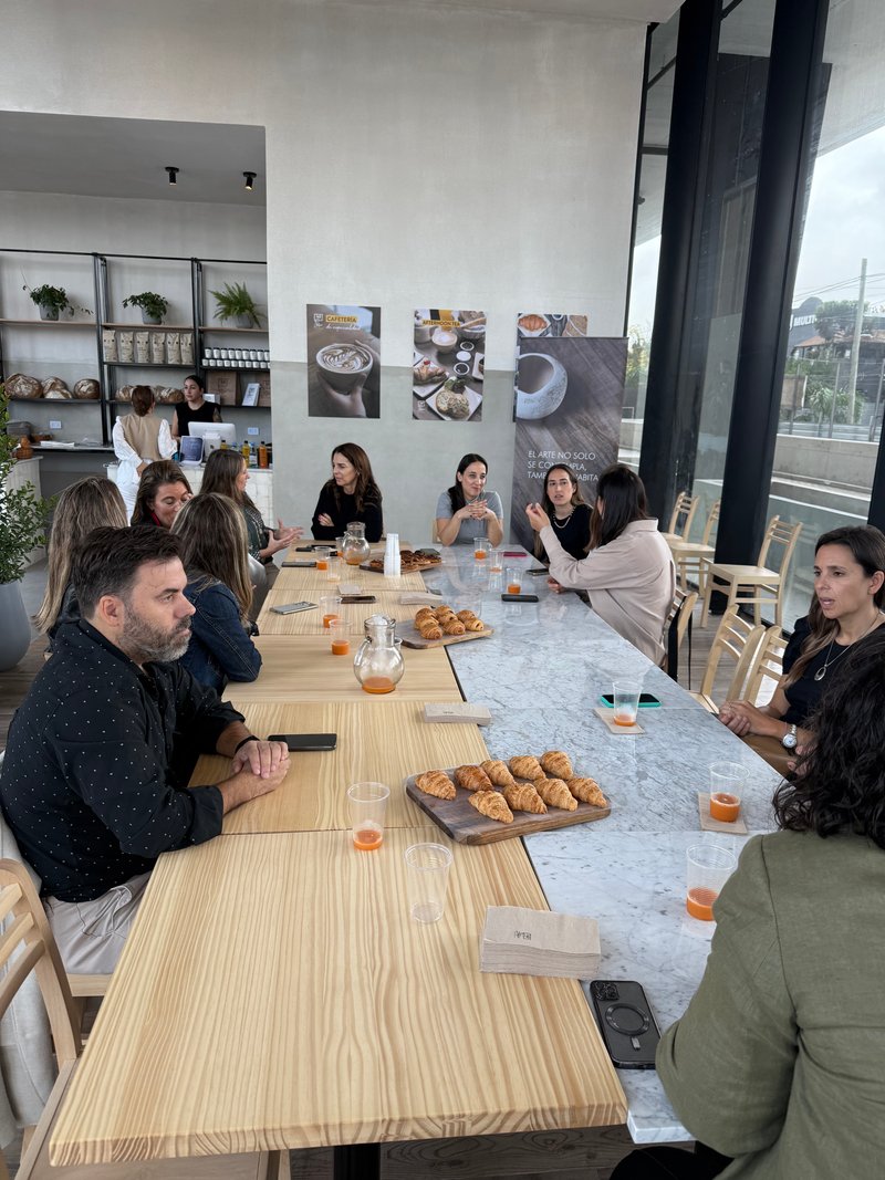 San Lorenzo Design y el Arte de Potenciar Espacios que Brillaron en Experiencia Living