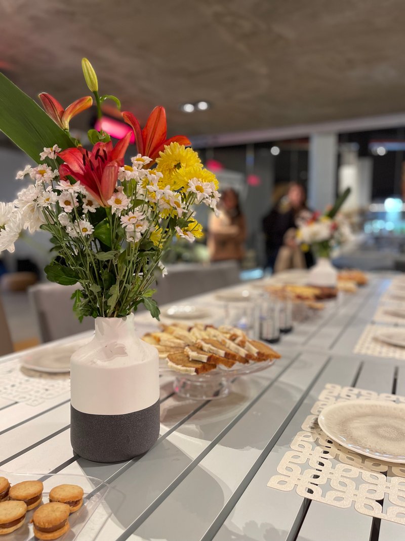 “Al mal clima, buen outdoor” Desayuno para arquitectos en Tolder Remeros Plaza.