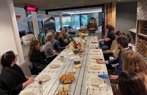 “Al mal clima, buen outdoor” Desayuno para arquitectos en Tolder Remeros Plaza.