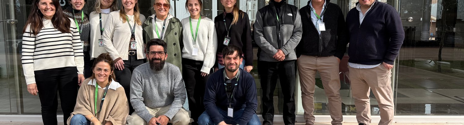 ArquiTour en Primera Persona: Innovación y Tecnología en la Planta Industrial de Tendenza y Cerámica Cañuelas
