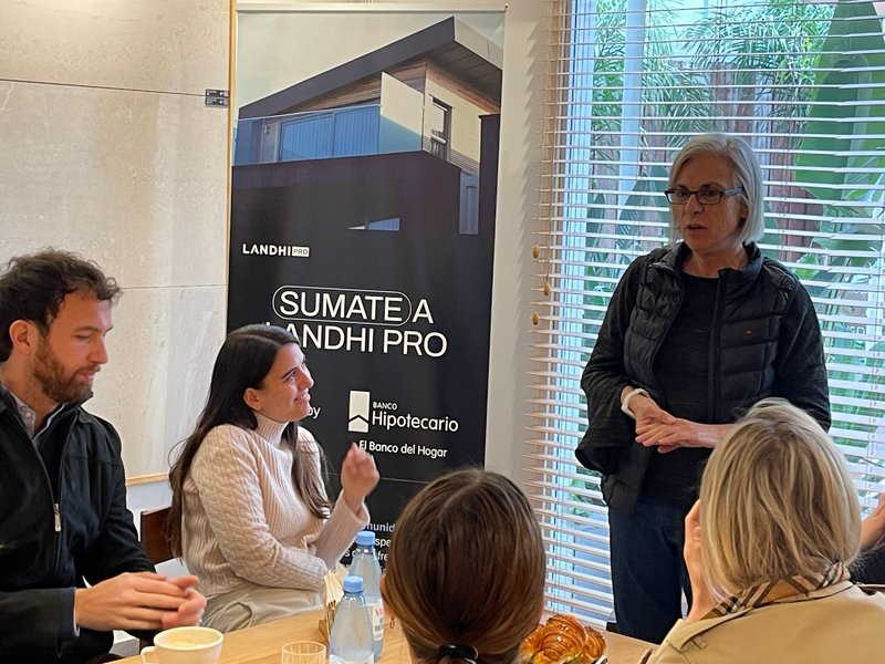 Encuentro de Arquitectos en ILVA Estudio: Tendencias y Novedades en Pisos Porcellanatos