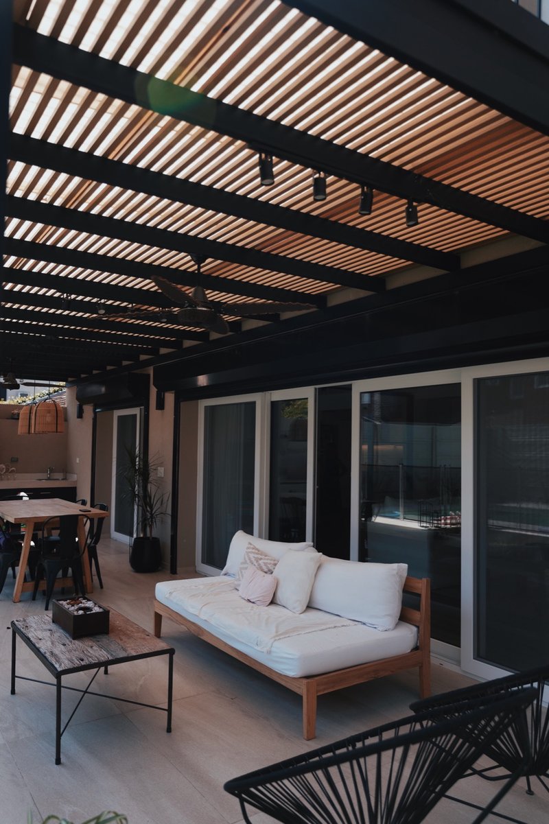  Muchtek lanza una nueva línea de productos arquitectónicos de PVC ideales para ambientar espacios y sumar innovación, diseño y confort:  IN&OUT Design
