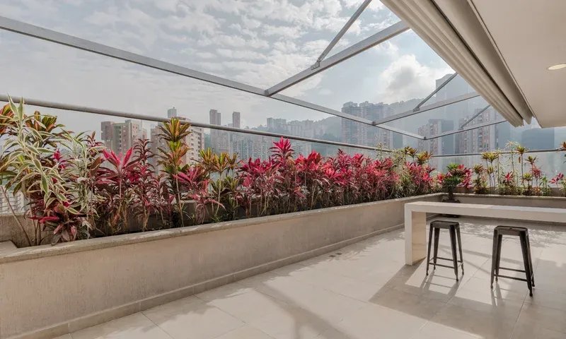 Los consejos ideales para utilizar una pérgola en un jardín, terraza ó balcón.