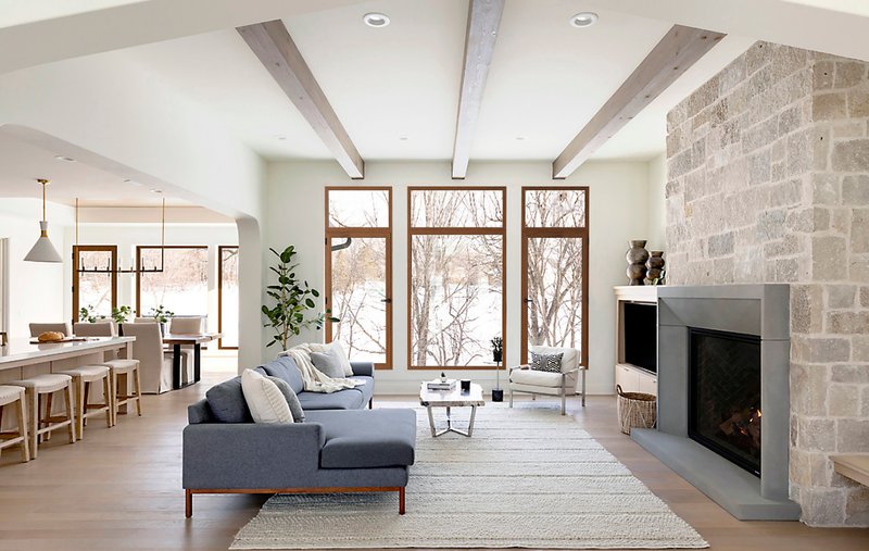 Dos colores que marcan tendencia en aberturas de aluminio: sofisticación y calidez en clave deco