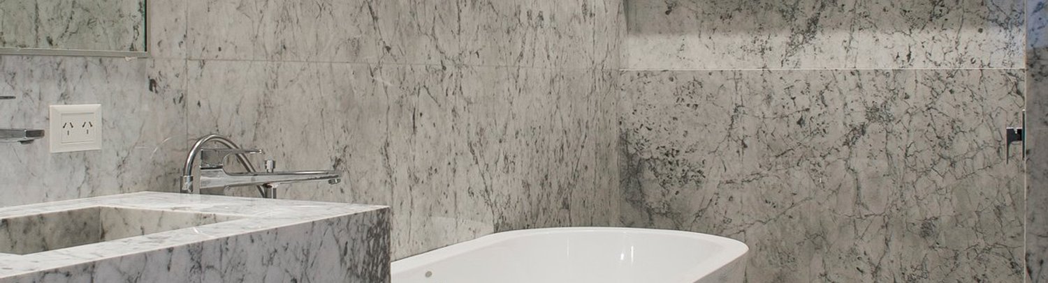 Baños modernos: qué los define, qué materiales usan y cómo lograr uno sin reformar todo