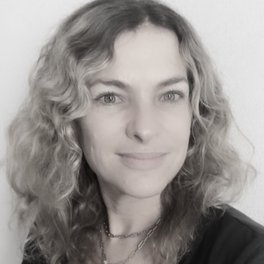 Pia Lang