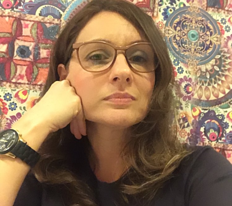 GUBERNATI DESIGN Arqta Karina