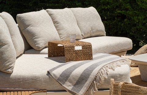 Nueva Línea de Muebles de Exterior – Diseño, Durabilidad y Confort Premium