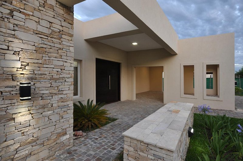Casas de piedra en Argentina: 12 obras actuales