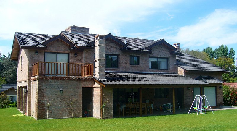 Casas de ladrillo visto: 12 obras argentinas actuales