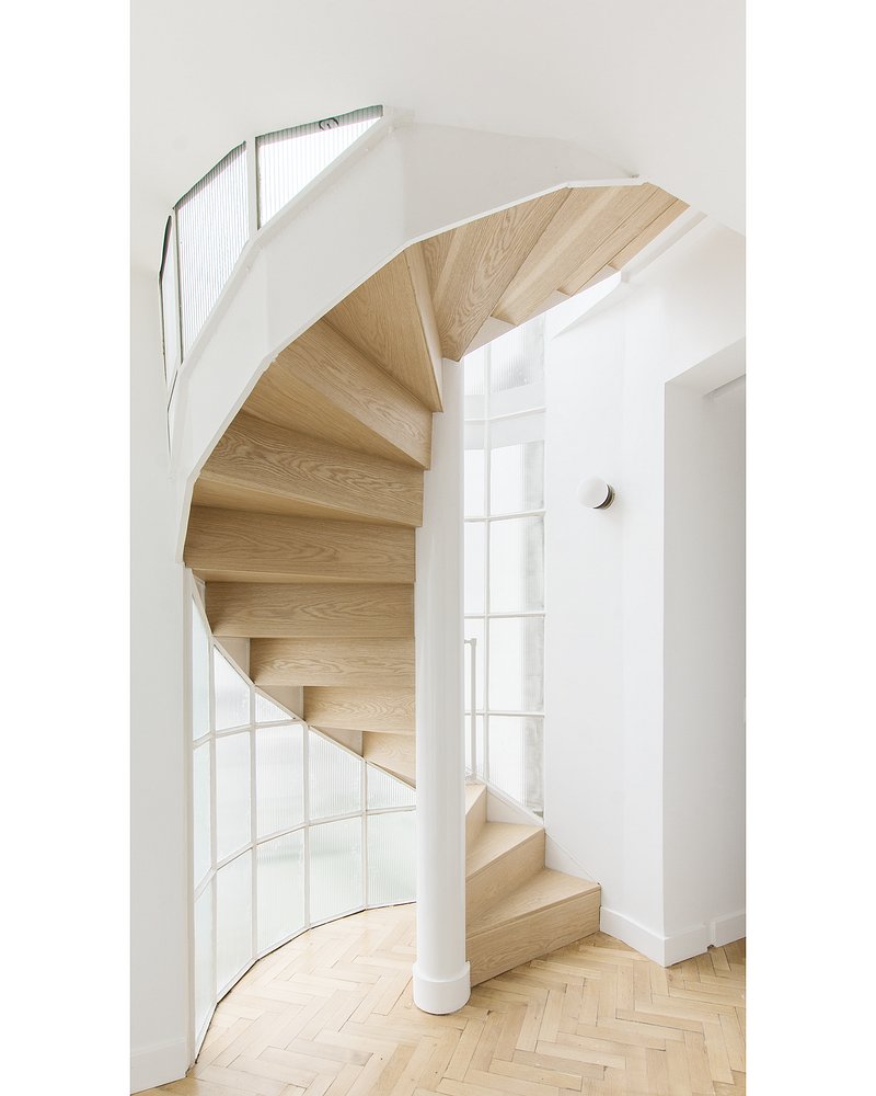 Las escaleras como centro de atención: ¡mirá proyectos inspiradores!