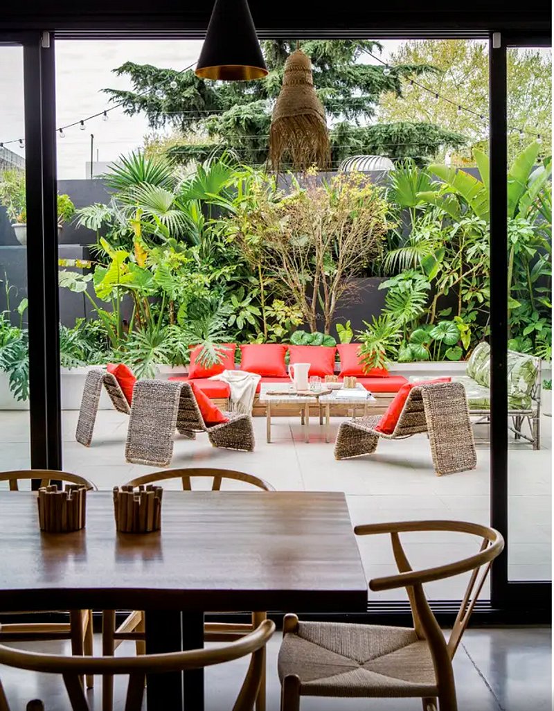 4 consejos para organizar una mesa al aire libre
