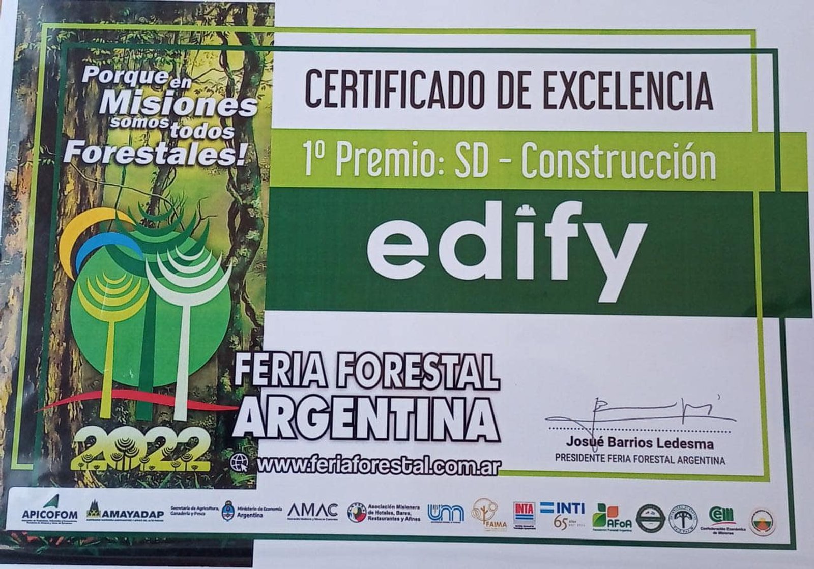 certificado de excelência feira florestal argentina — projeto Expo Forestal Posadas. Primer premio al diseno de Stand., por Arquitecto Gustavo Maidana, em Posadas