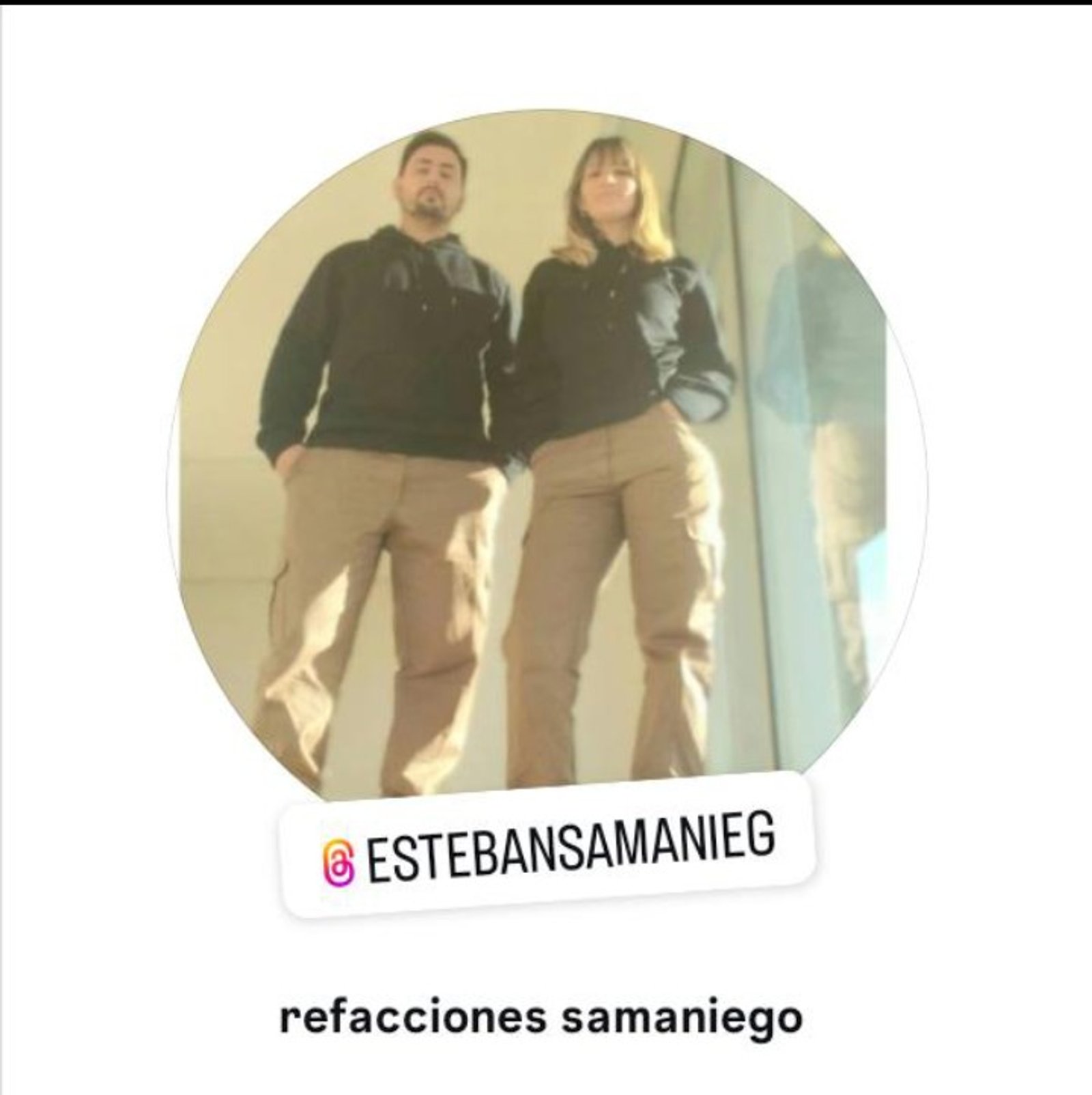 Pareja posando en local de repuestos — proyecto Torre bella caba, por A&E construcciónes, en Guatemala 5155