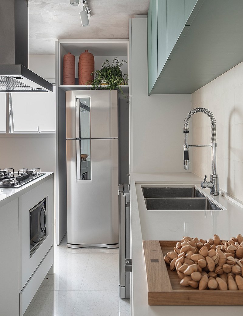 Tranquilidade em meio ao caos: apartamento na Vila Olímpia tem decoração leve e aconchegante