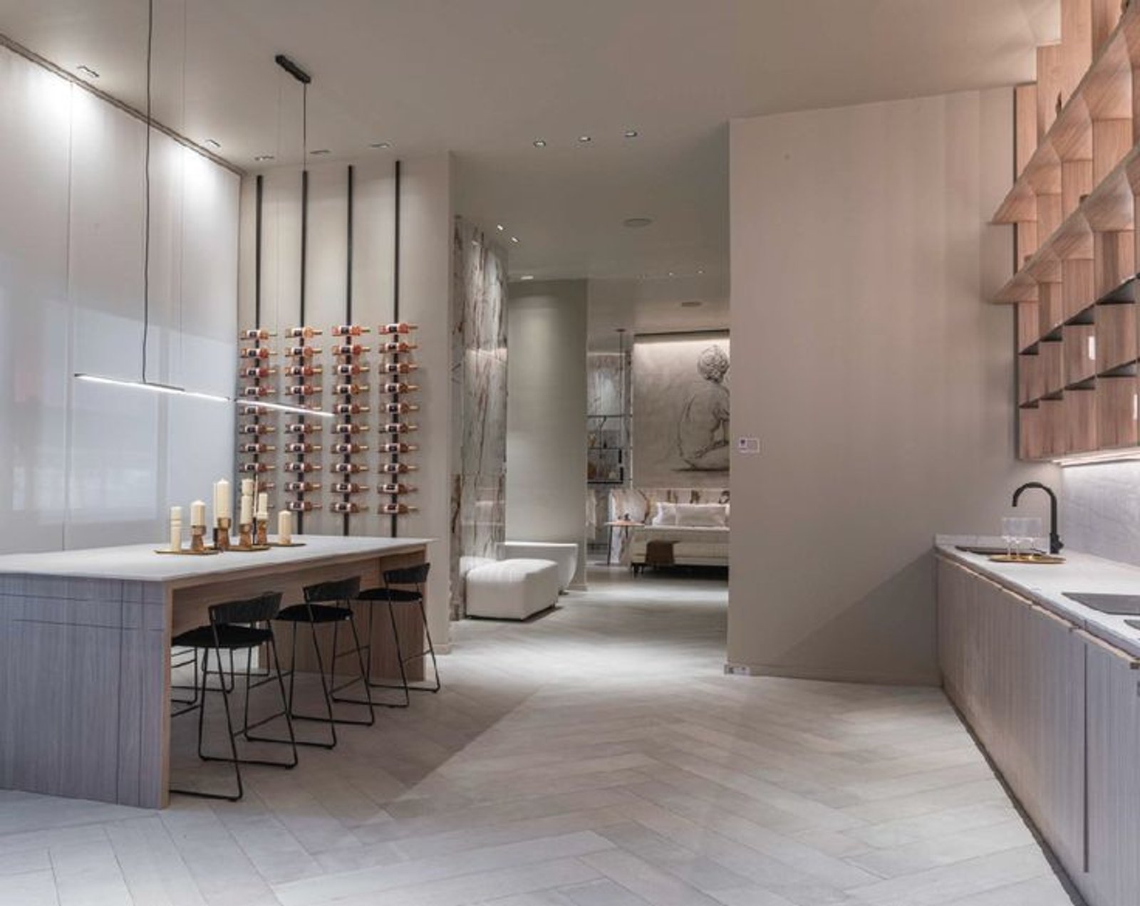 Cocina moderna con isla, bodega y suelo de madera — proyecto Casa Foa Parque de la Innovación, por Vite Porcellanato, en Buenos Aires