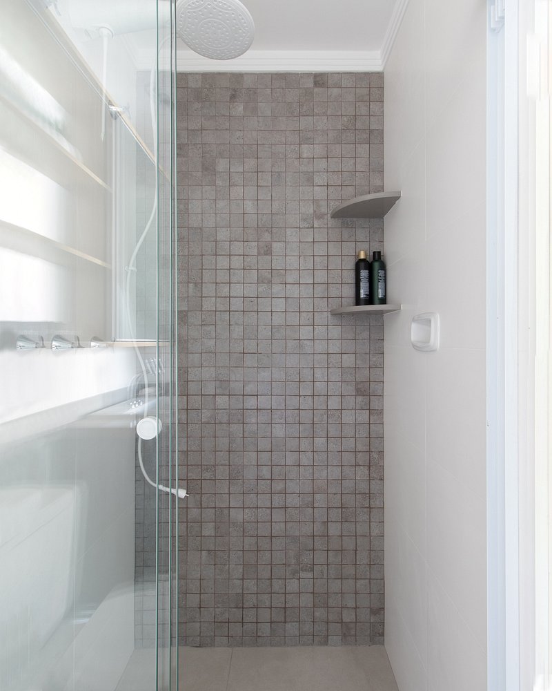 Conceito clean e cores neutras marcam apê de 29 m²