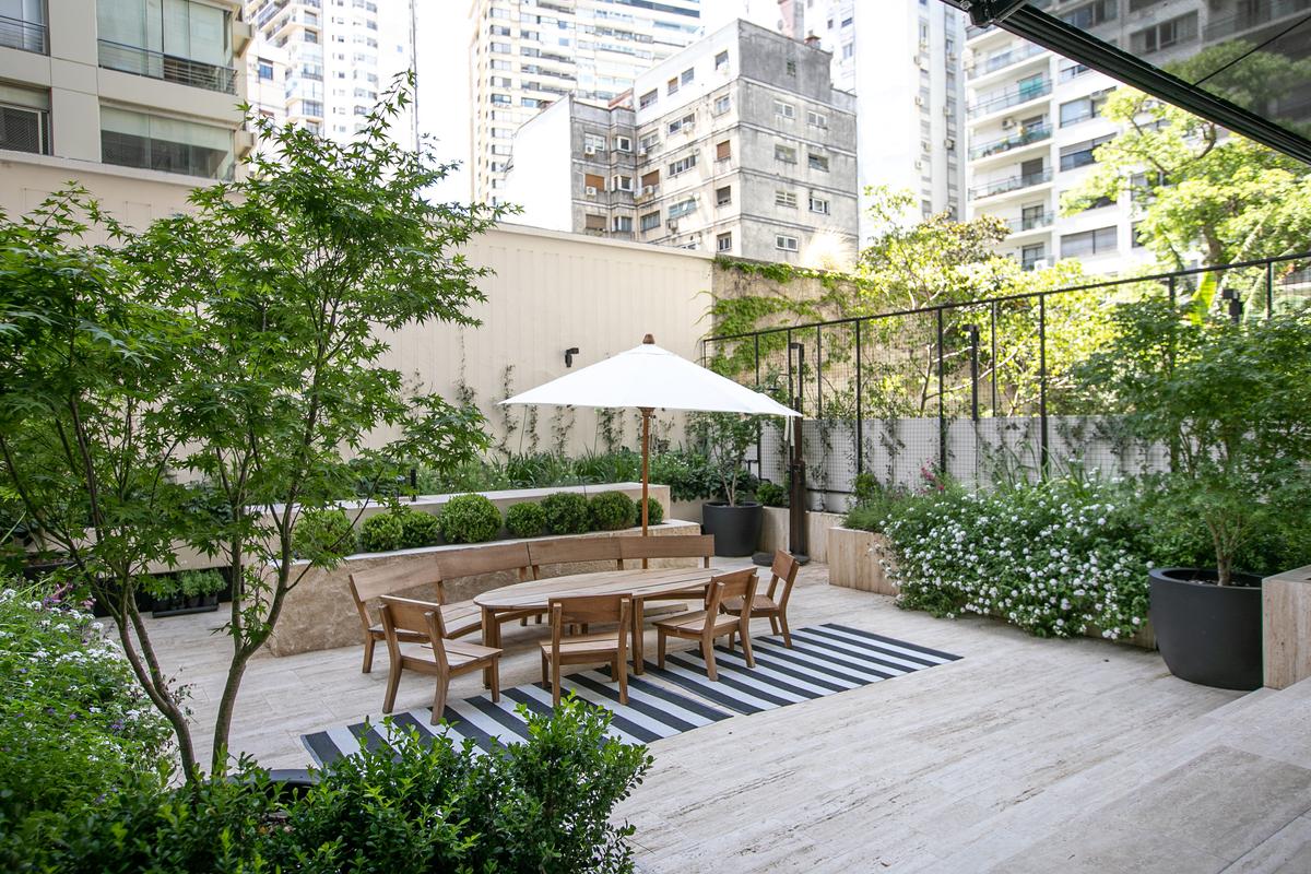 Galería con color predominante Beige del Proyecto ARQ. TOMAS MAGRANE por uchimayfotos