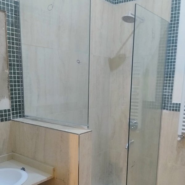 Mamparas paño fijo u aluminio platil