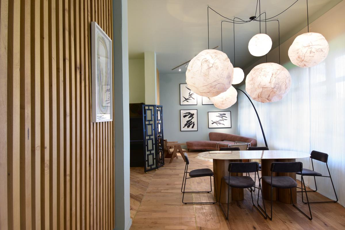 Comedor con color predominante Gris del Proyecto Casa Foa 2019 Espacio 19 por Estudio Diez Muzzio