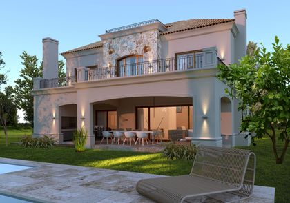 Chalet moderno con fachada de piedra y patio con piscina — proyecto Casa PM178, por EZ architects, en Belén de Escobar