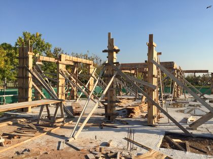 obra en construcción, estructura de madera y hormigón — proyecto Proceso de Obra, por RY Construir Estudio, en Buenos Aires