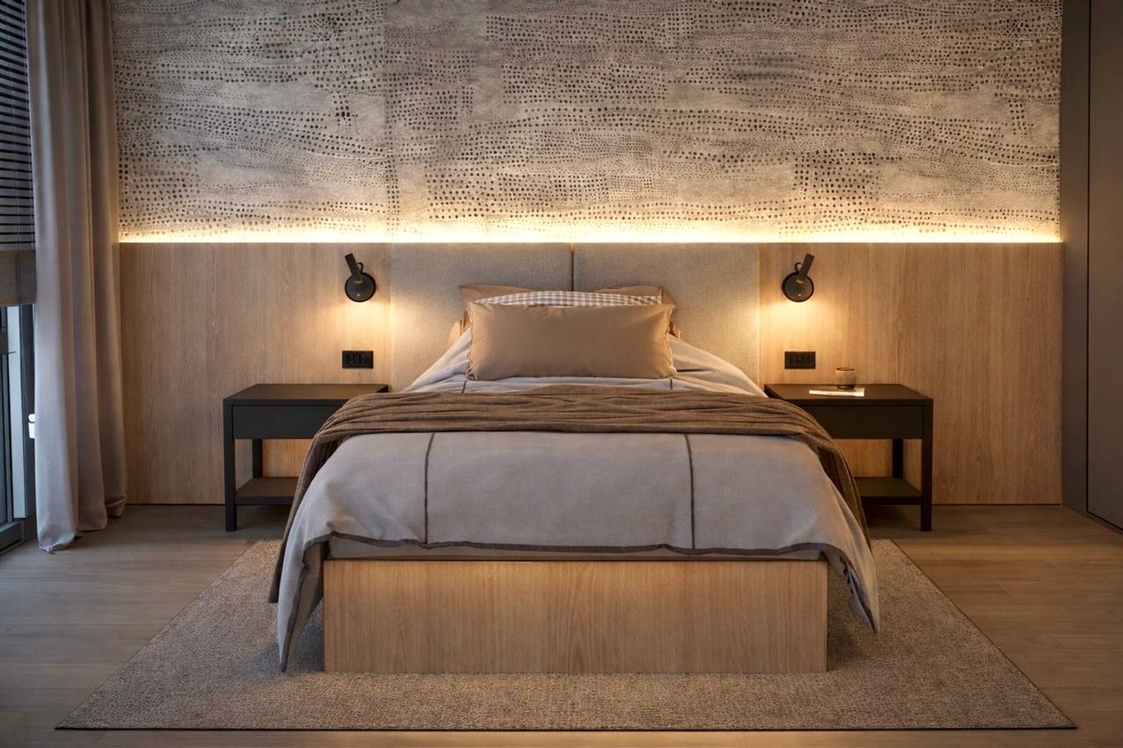 Dormitorio moderno con pared texturizada y luz indirecta — proyecto Melo, por Valentina Rivaro , en Buenos Aires