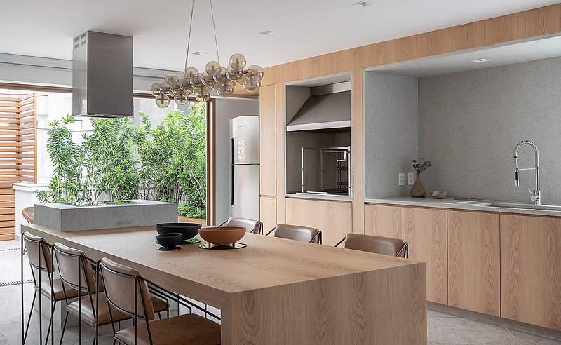 Tranquilidade em meio ao caos: apartamento na Vila Olímpia tem decoração leve e aconchegante