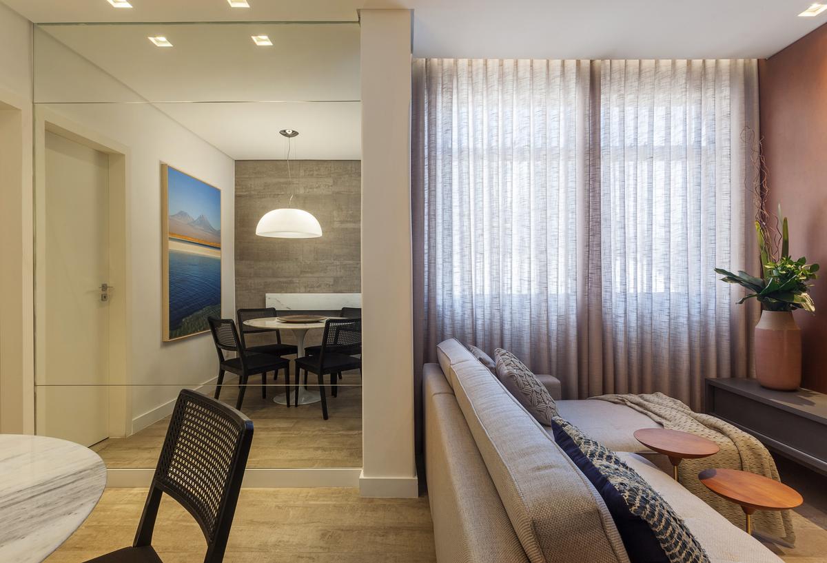 Sala Estilo Escandinavo com cor predominante Cinza do Projeto APARTAMENTO VJ por Frederico Bicalho Arquitetura