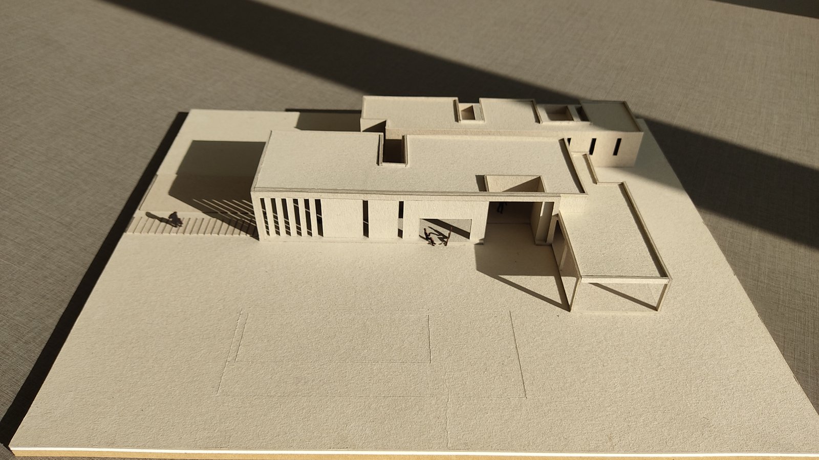 Modelo arquitectónico minimalista de casa moderna — proyecto Casa Del Limonero, por WILSON ARQUITECTURA, en Presidente Derqui