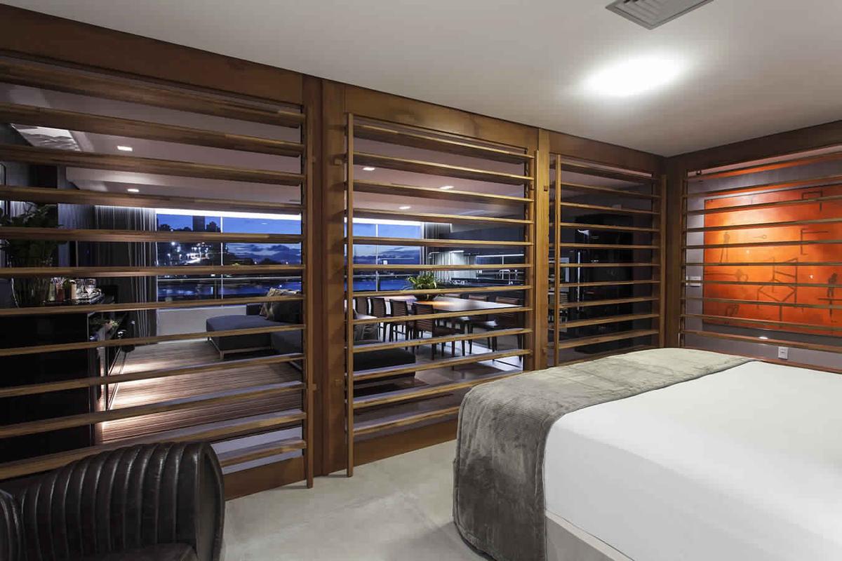 Quarto Quarto de casal Estilo Industrial com cor predominante Castanho do Projeto Quartos por Xico Diniz