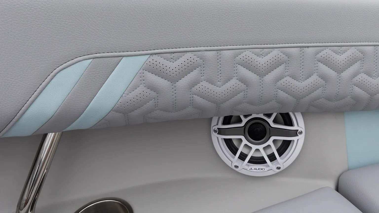 Detal kokpitu premium modelu LS4 SURF.