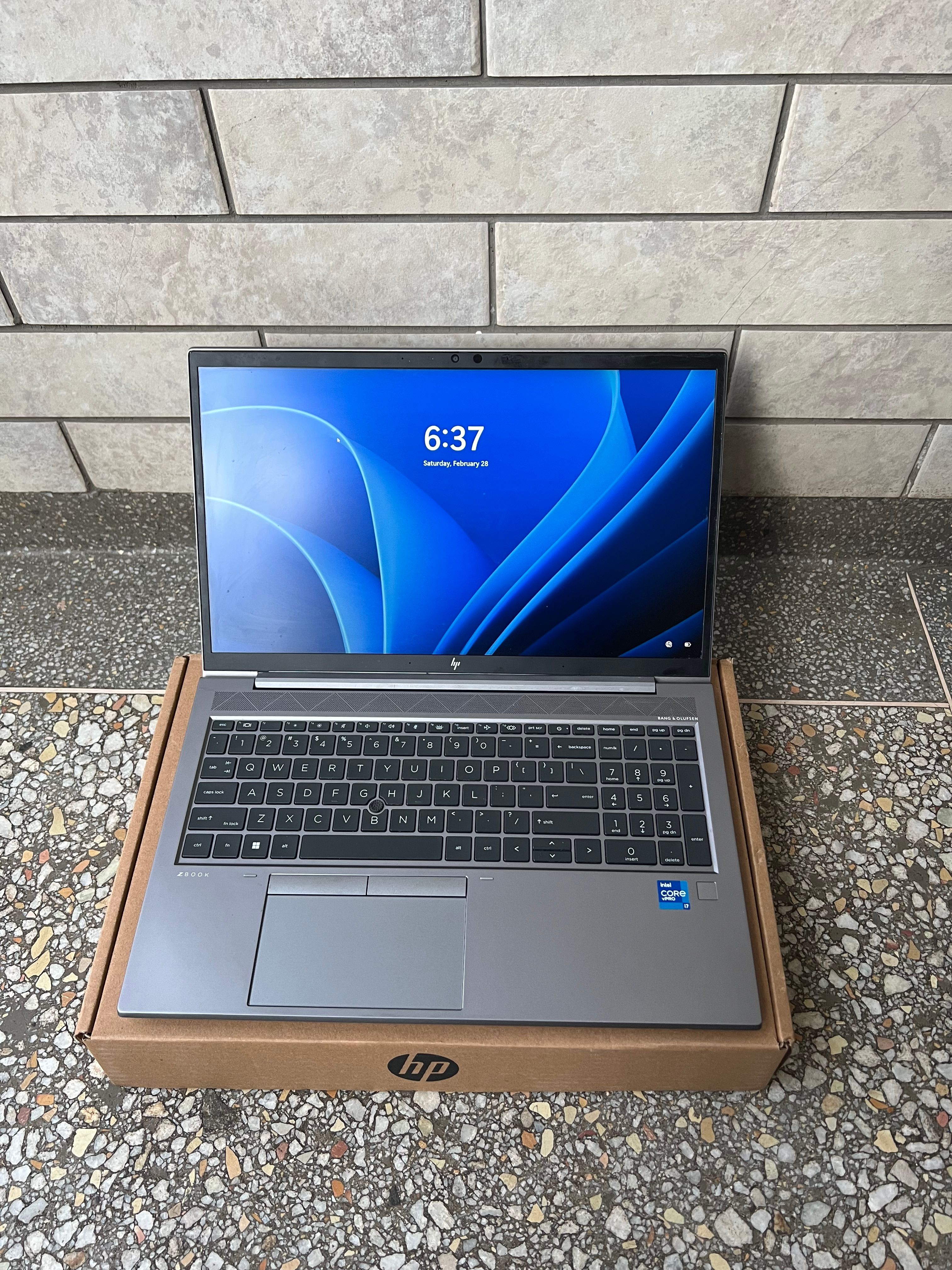 Hp zbook firefly 15 G8 corei7