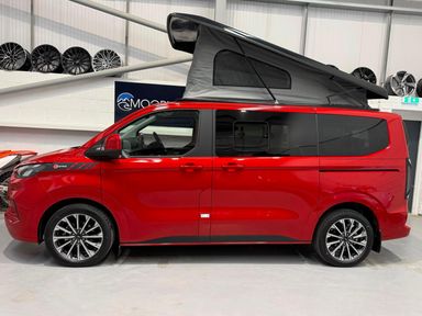 2026 Ford Tourneo Explore 4 ? vehicle image 1