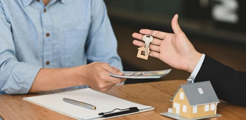 The Role of a Real Estate Agent in Today’s Property Market - Short-Term ...