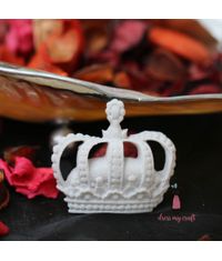 Resin Victorian Crown