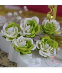 Curved Roses 35 MM - Off White & Green Combo