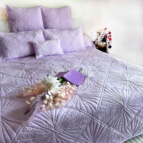 HAYLIE MEDITERRANEAN SERENITY ILLUMINOUS LILAC QUILTED 6 PIECE BEDCOVER SET