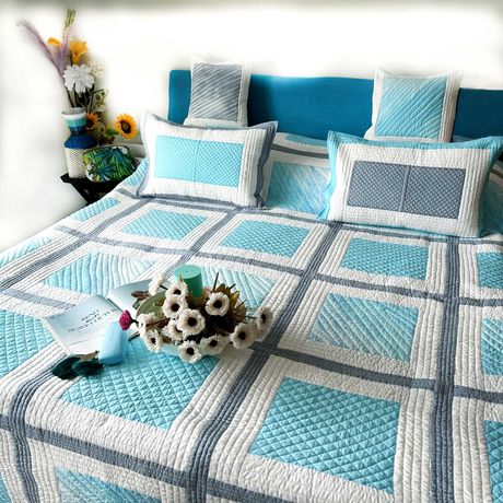 NEOMI HELLO NEW YORK PATCHWORK QUILTED BEDCOVER SET